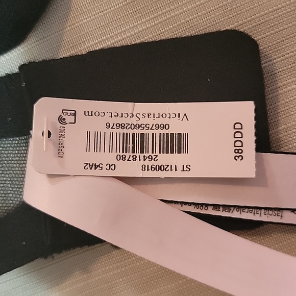 Victoria's Secret Black Bra - Picture 3 of 4